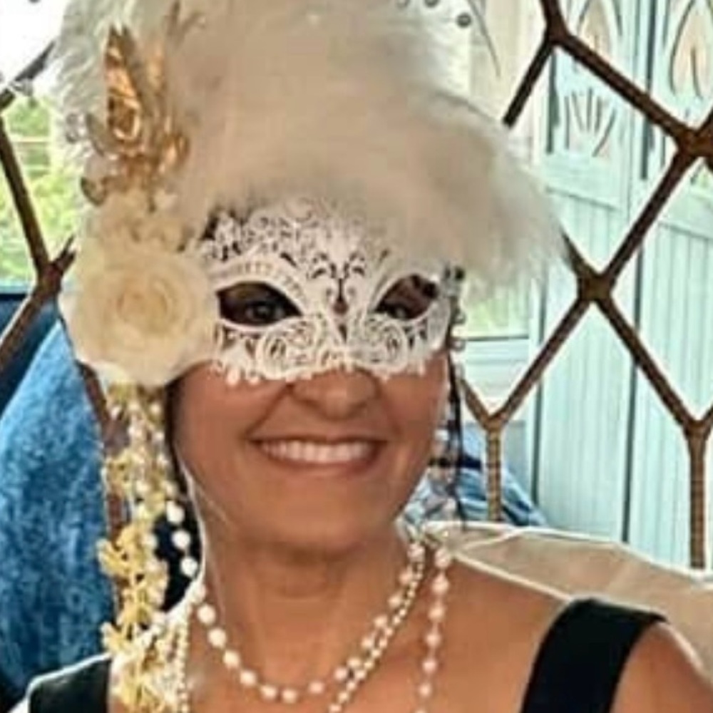 Elegant Venetian Style White Feathered Masquerade Mask